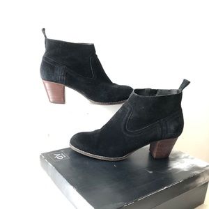 Dolce Vita Jamison black suede booties